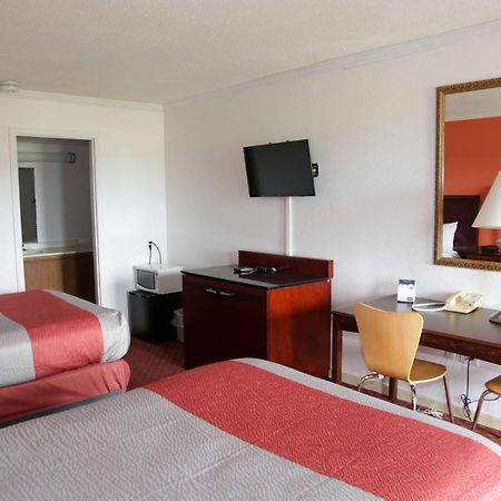 Motel 6-Dayton, OH Shanersville Eksteriør billede